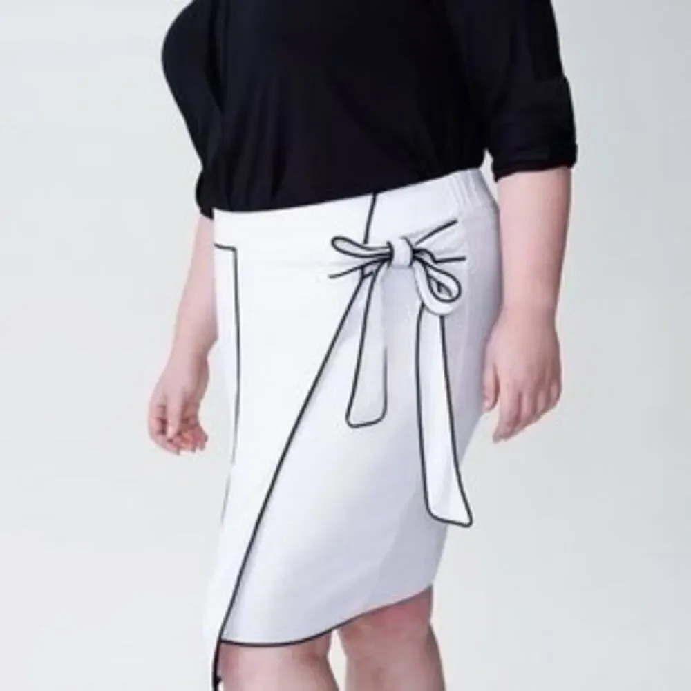 Universal Standard Skirt Navia Outline Wrap Tie White Black 6 8